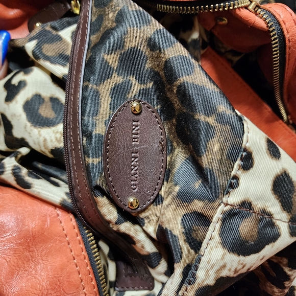 Gianni Bini burnt orange leather tote. Xl. - Picture 4 of 14